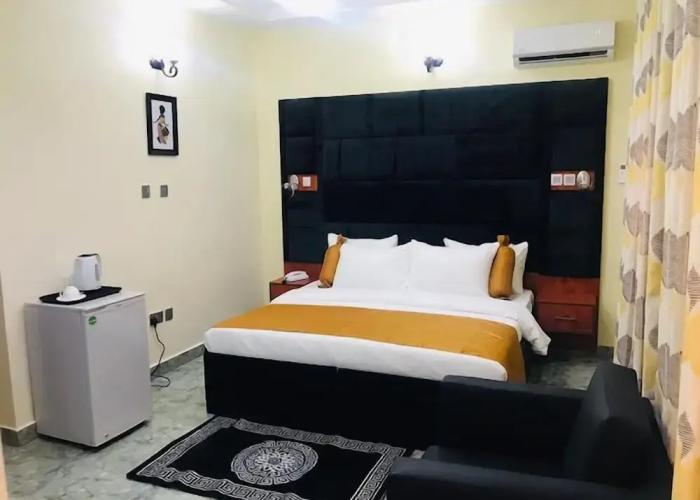 Trendy Hotel and Suites