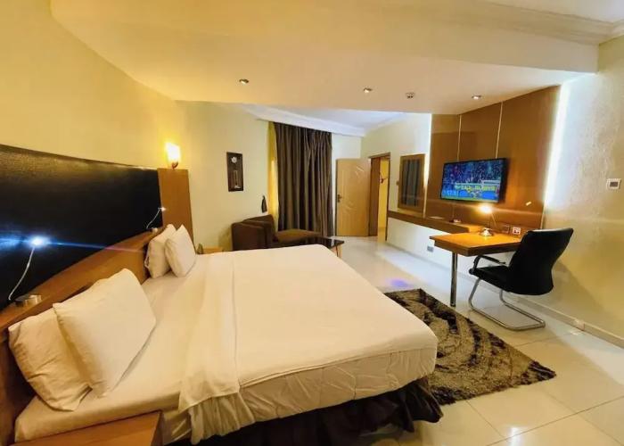 Ididie Hotels
