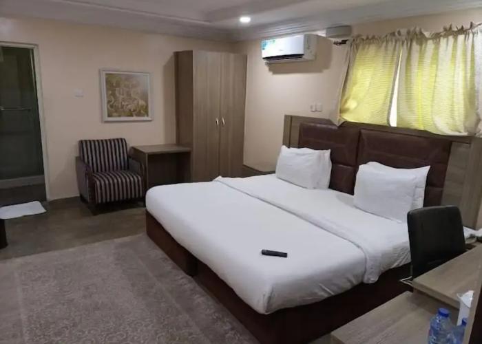 Ididie Hotels