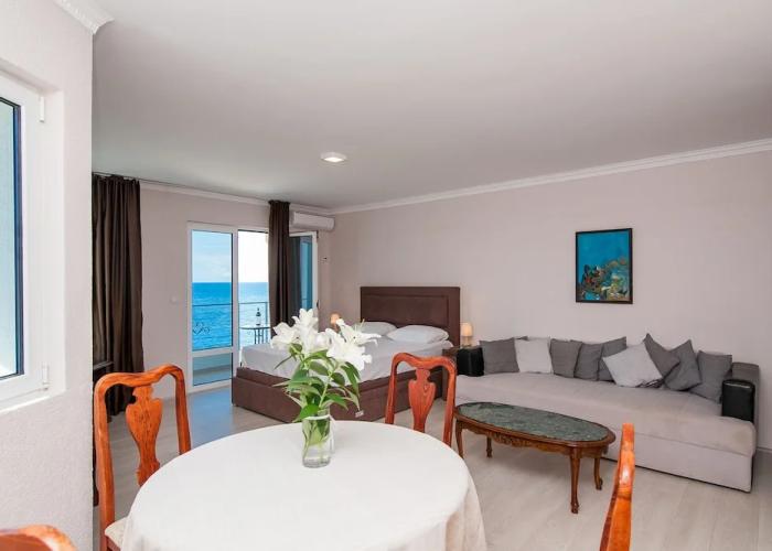 Open Sea Apartments