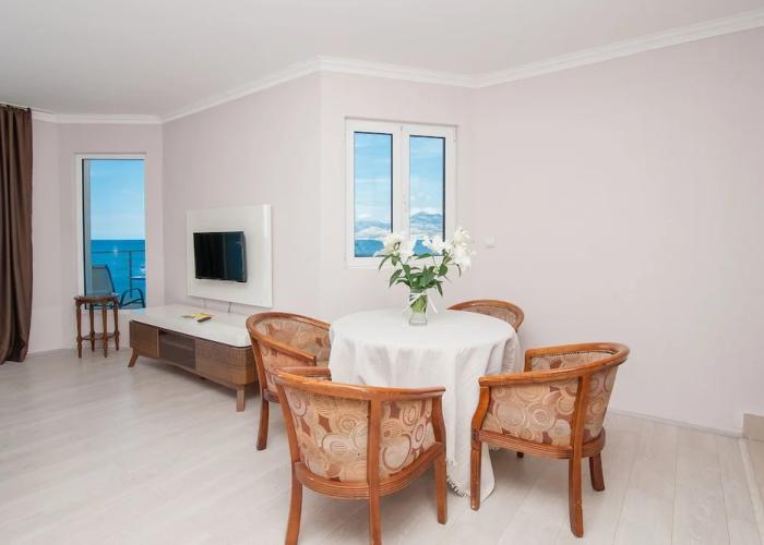 Open Sea Apartments