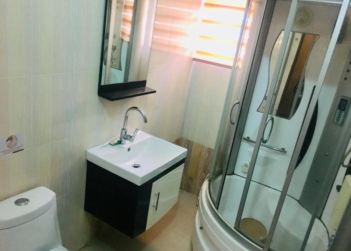 Euc Demodern Hotel & Suites