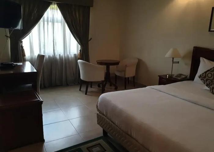 Newton Hotel Festac