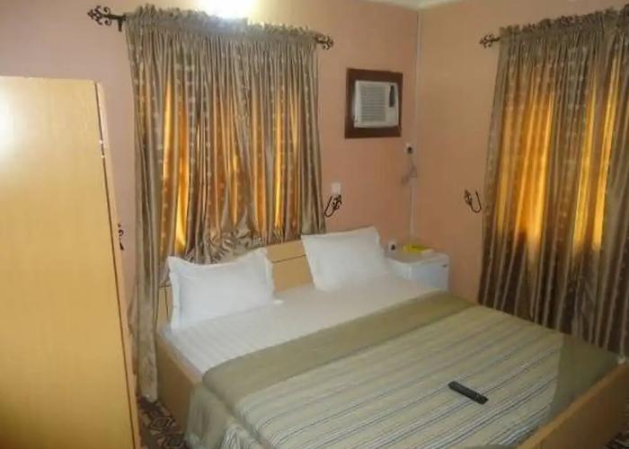 Newton Hotel Festac