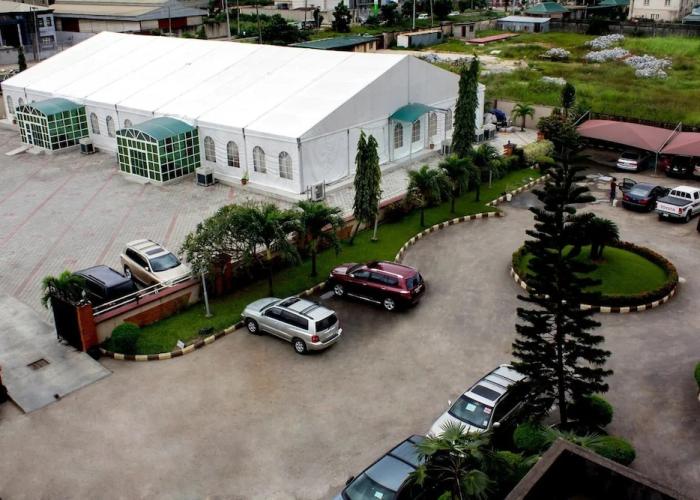 Villa Park Hotels