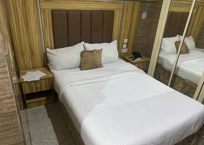 Owee Hotel Exclusive Apartments & Suites