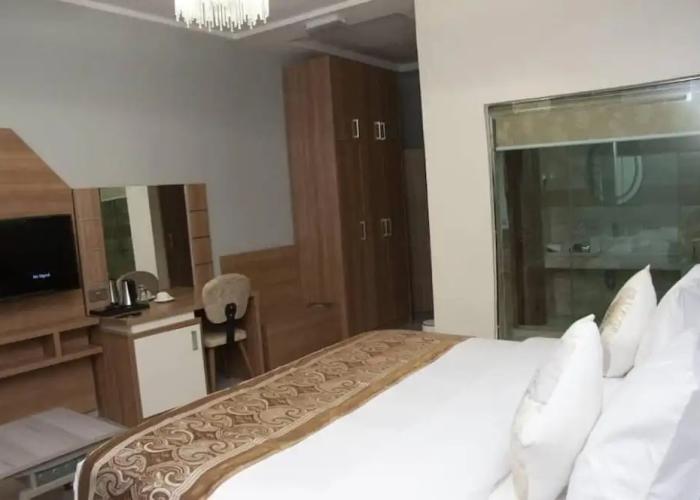 Brighams Suites