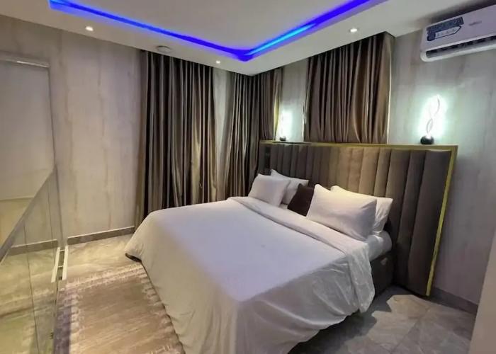Grand Pallazo Hotel and Suites