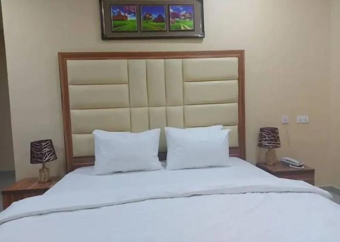 Grand Pallazo Hotel and Suites