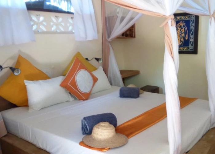 Sunshine Hotel