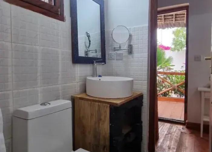 Salama & Mbuyuni Bungalows