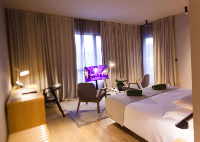 One Suite Hotel