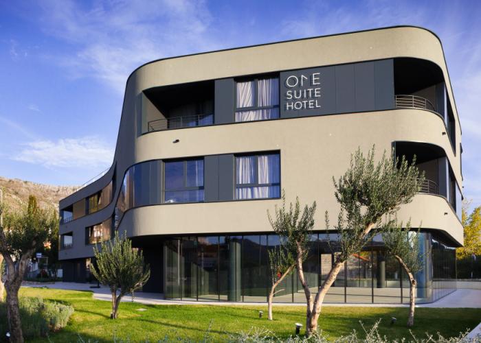 One Suite Hotel