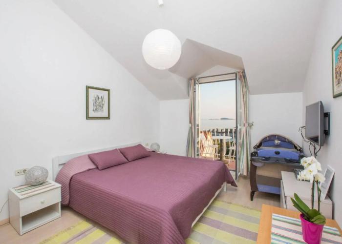 Studio Apartment Andrijana