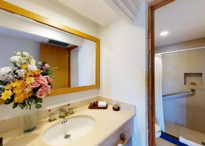 Park Royal Beach Huatulco – All Inclusive