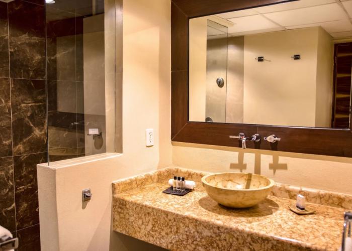 Las Brisas Huatulco – All Inclusive