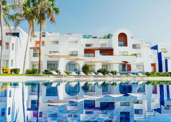 Camino Real Zaashila Huatulco
