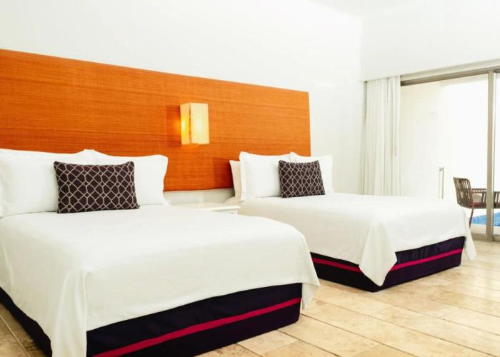 Camino Real Zaashila Huatulco