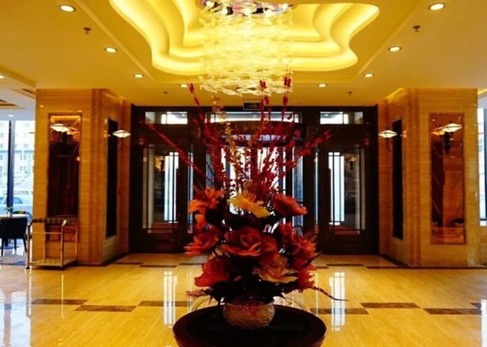 GreenTree Inn LiaoYuan Longshan District Train station Longjihuadian Hotel_