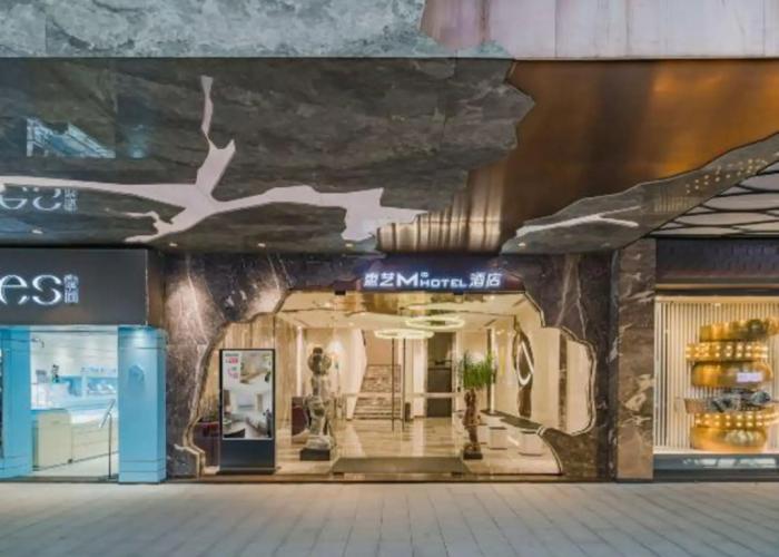 Veee Hotel