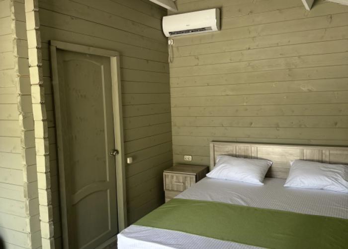 #12 Hotel