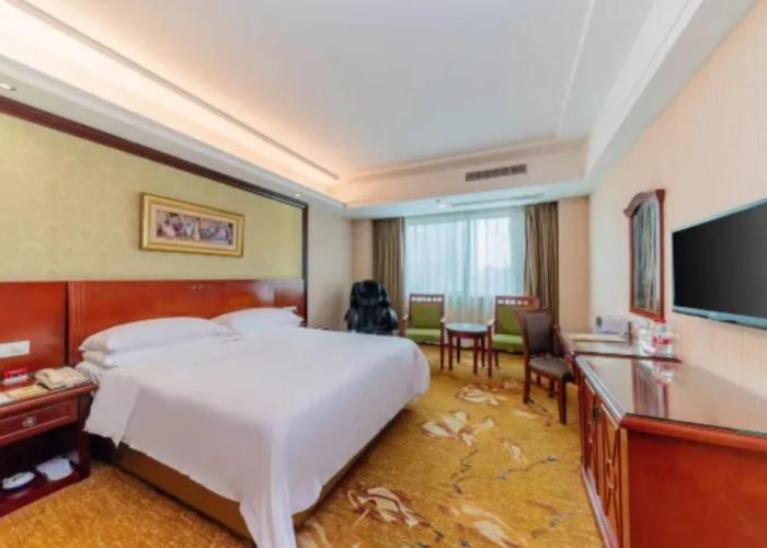 Vienna Hotel Huizhou Zhongxin