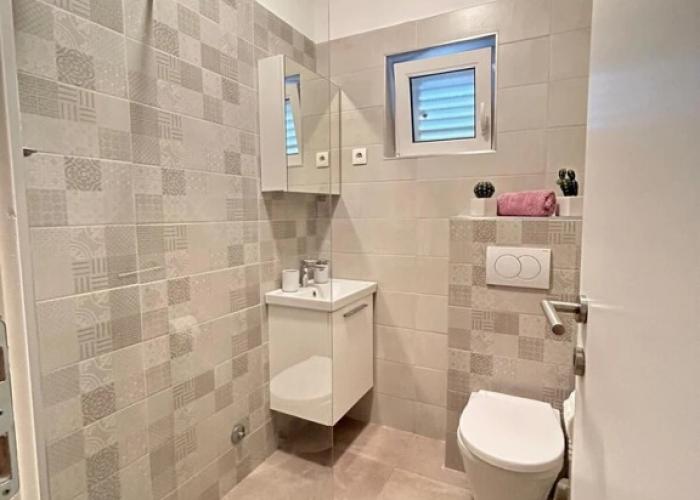 Apartment Luka