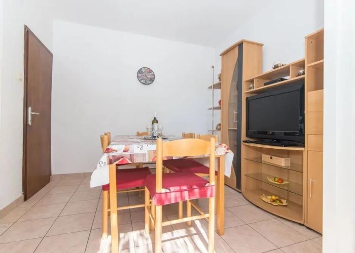Apartment Luka
