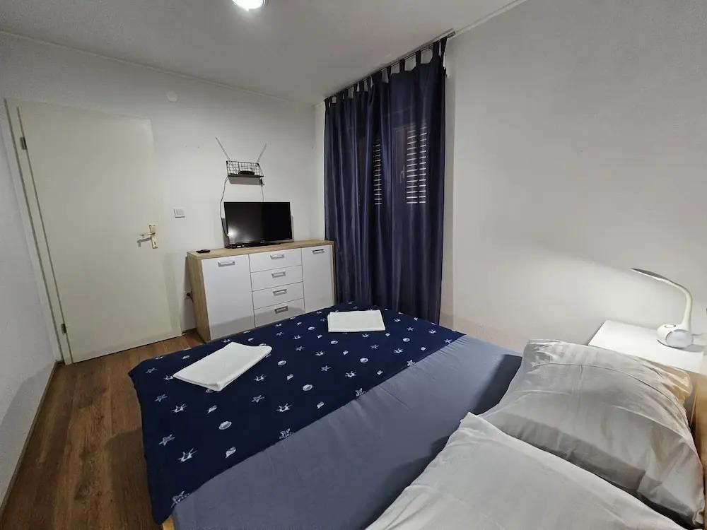 Modern Apartment Nikola in a Quiet Area