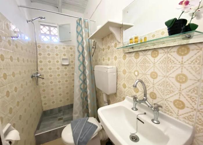 Avra Budget Beach Hotel