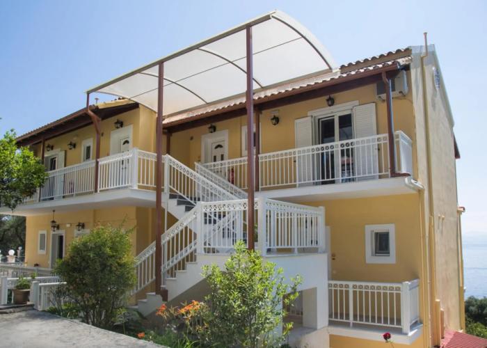 Brentanos Apartments ~ A ~ View of Paradise