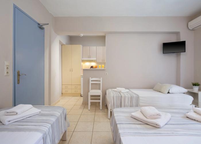 Bella Vista Beach Hotel And Studios- Corfu Benitses Hotel