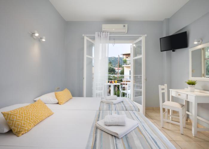 Bella Vista Beach Hotel And Studios- Corfu Benitses Hotel