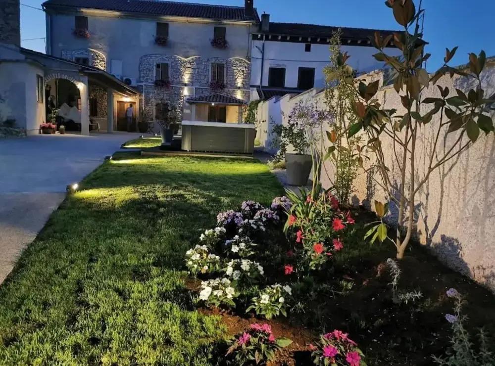 Charming Rooms & Apartments Stelio