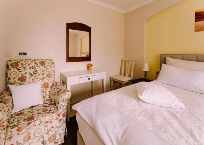 Abalone Hotel