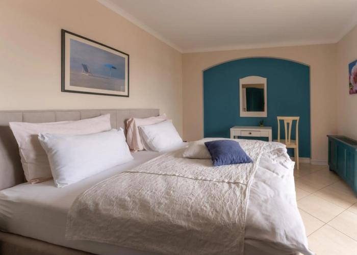 Abalone Hotel