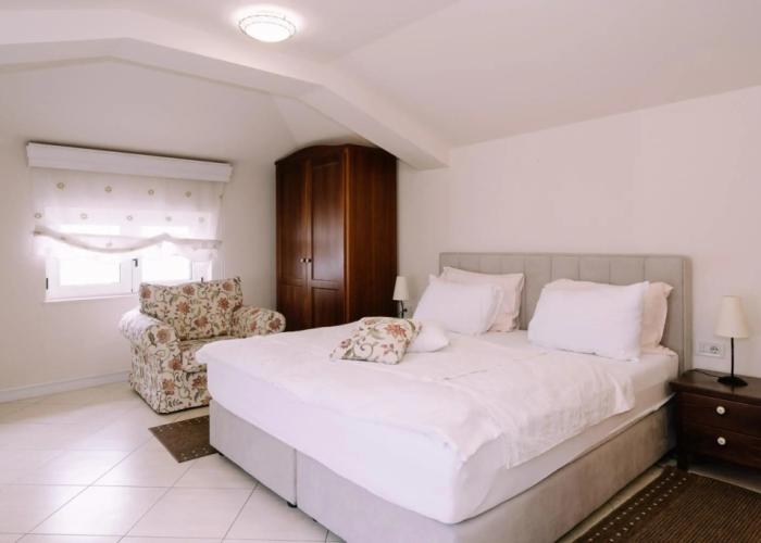 Abalone Hotel