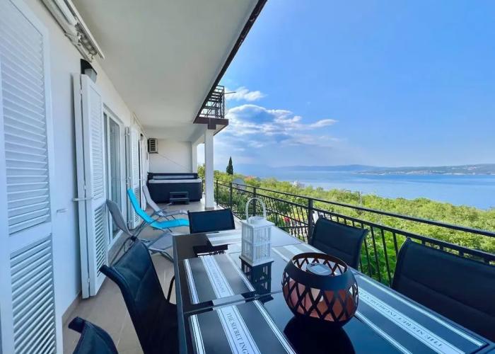 Apartment in Dramalj With Swimming Pool