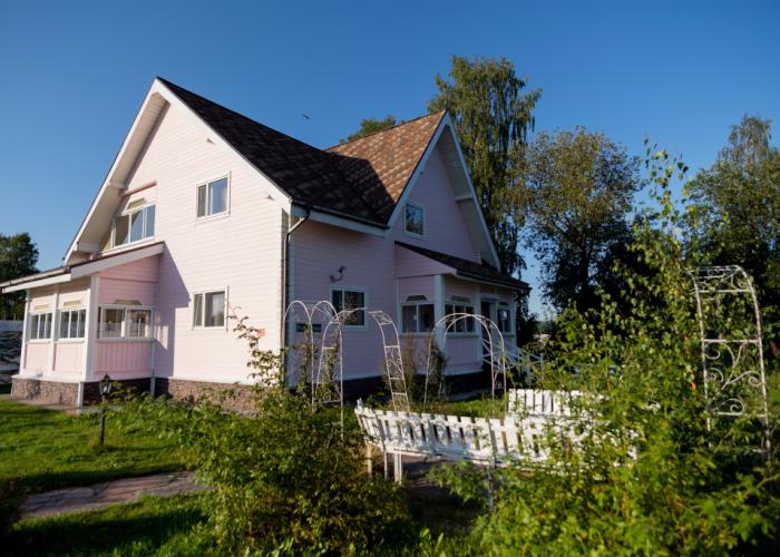 Sujsar Hotel