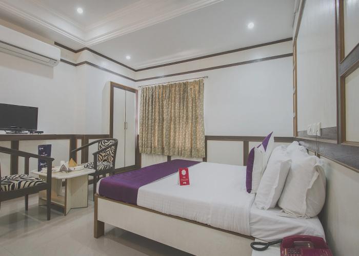 OYO Flagship 983 Hotel Surya Residency
