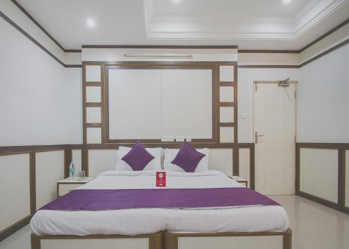 OYO Flagship 983 Hotel Surya Residency