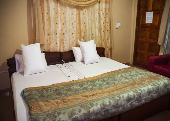 Skyways Hotel