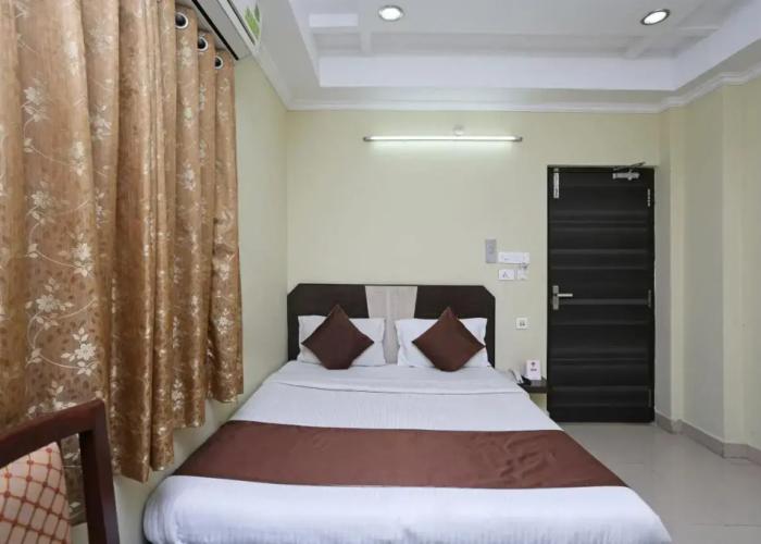 Hotel Saraswathi Residency