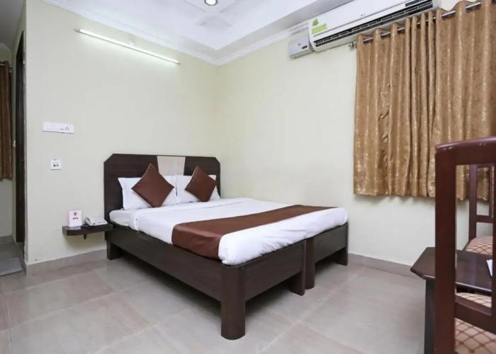 Hotel Saraswathi Residency