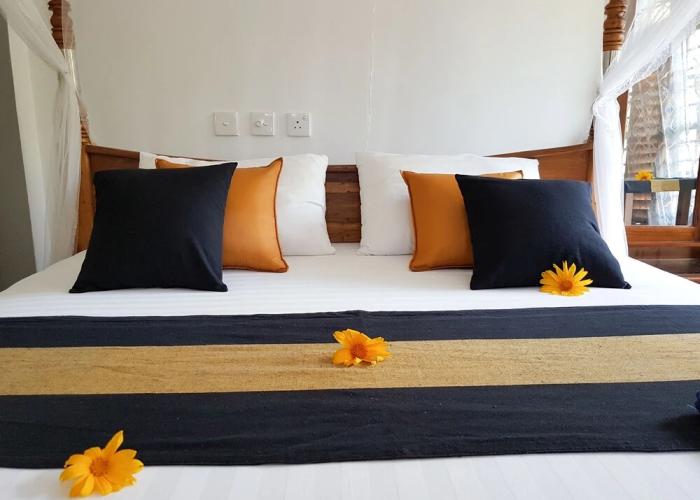 White Villa Beach Resort