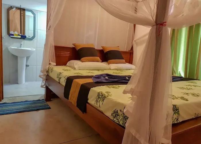 White Villa Beach Resort