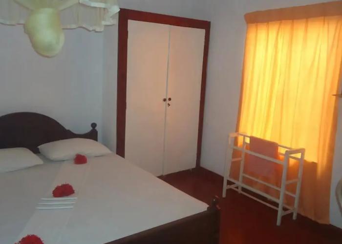 Nishan Surf Inn