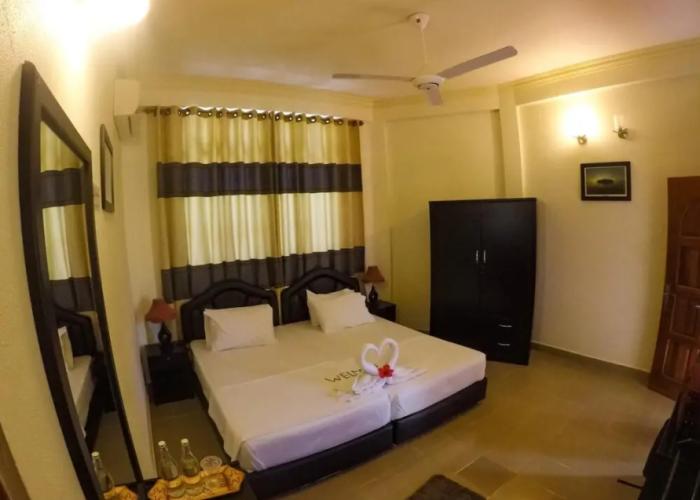 Hanifaru Transit Inn