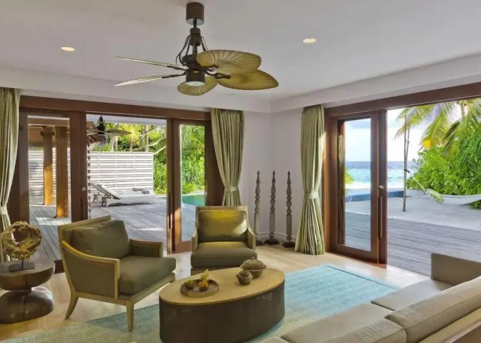 Dusit Thani Maldives Resort