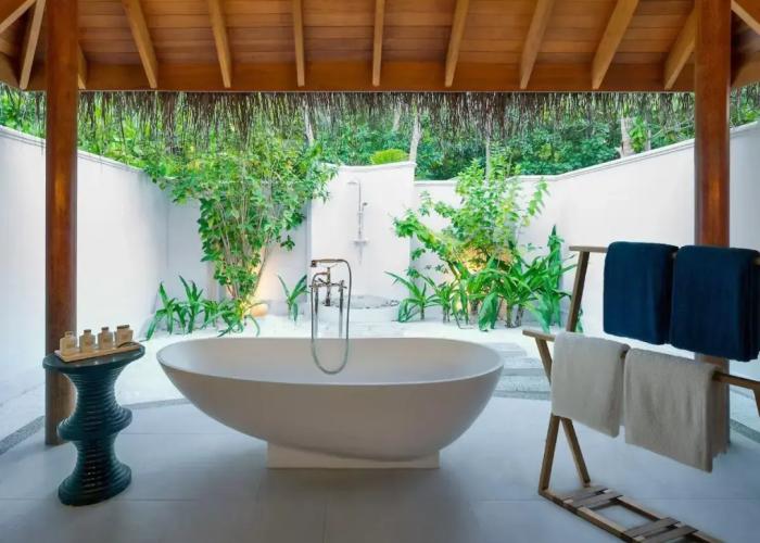 Dusit Thani Maldives Resort